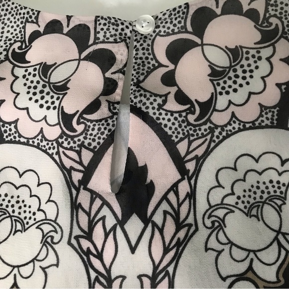 Cleo Sleeveless Two-Layer Pink/Light Black Blouse - Picture 5 of 10